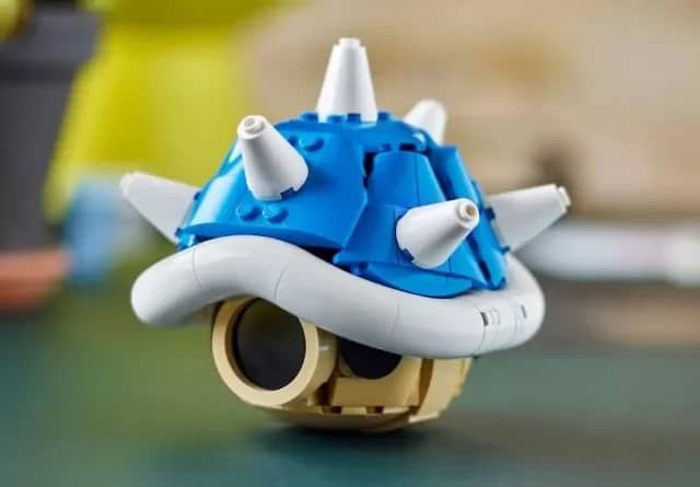 LEGO-Mario-Kart-40787-Spiny-Shell-featured-800x445
