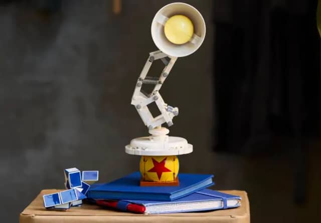 Theres-one-thing-missing-from-LEGO-Ideas-21357-Luxo-Jr.-featured-image-800x445